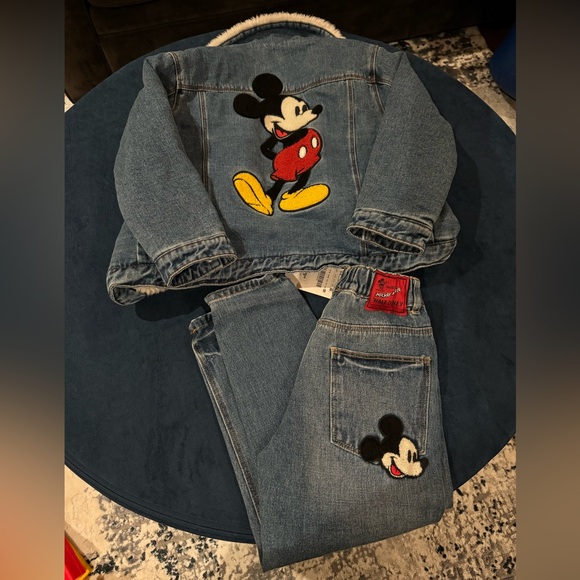 ZARA Mickey Mouse Patch Sherpa lined Jean Jacket with matching Jeans Boy5/6 BNWT